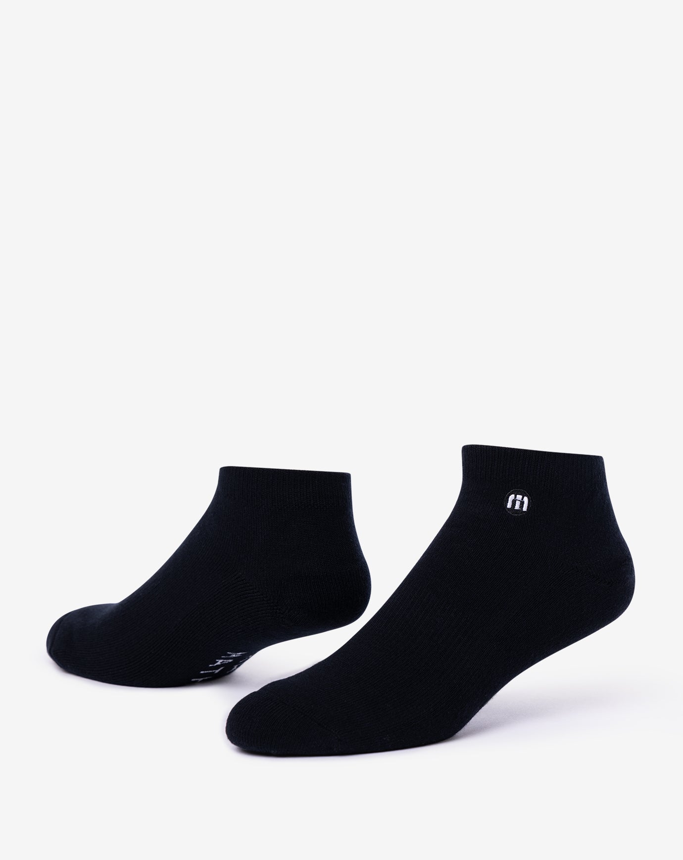 1MAA318_0BLK_5_ECOMM-JPG.jpg