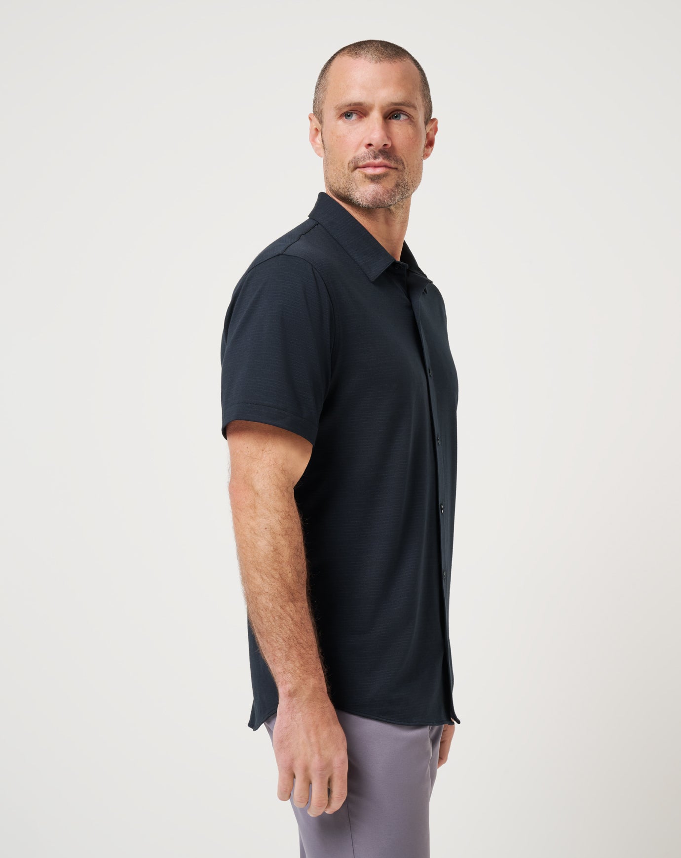 A44892_0BLK_2_ECOMM-jpg_48a99dce-580b-45ed-88be-0d607a1d142e.jpg